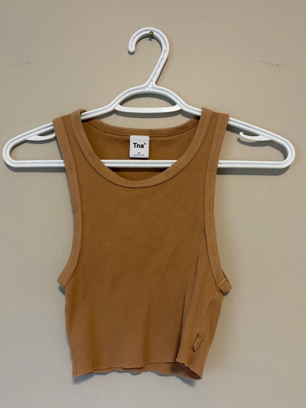 AritziaTNA Ribbed Cropped Racer Tank - Picture 2 of 4